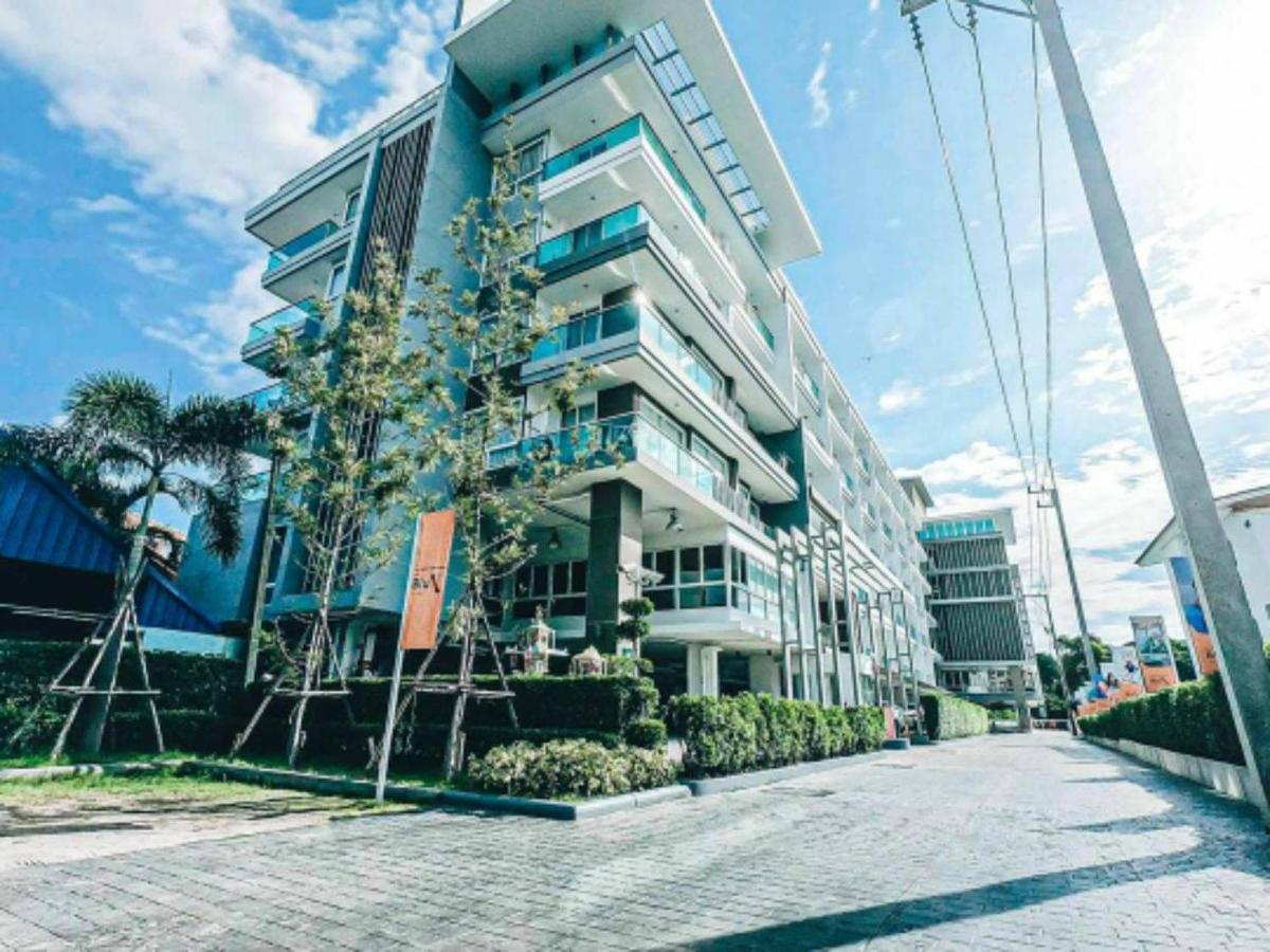 Sweet Seaview Flr6 With Toproop Pool Flr7 At The Blux Bangsaen Exteriör bild